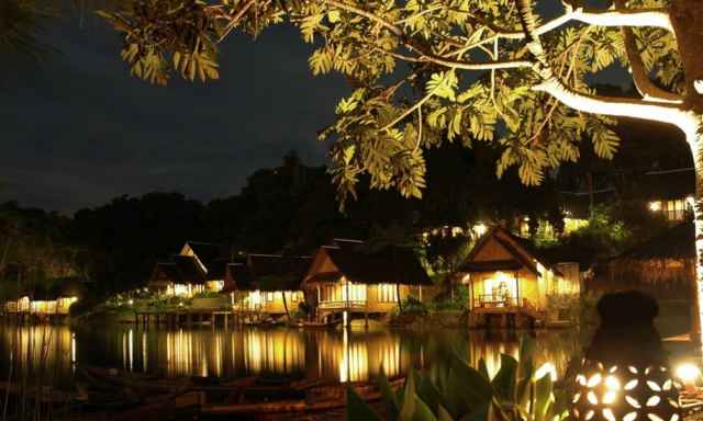 wisata garut kampung sampireun